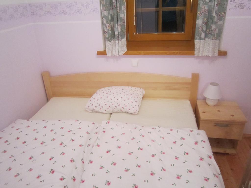 Farmhouse Stiftar Solčava Habitación foto
