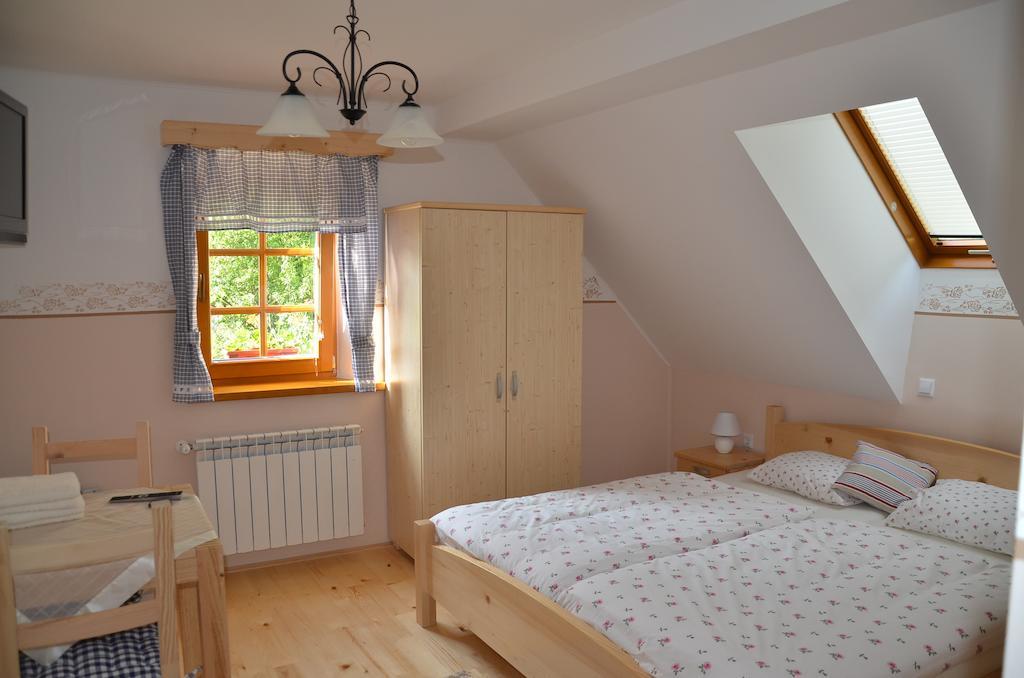Farmhouse Stiftar Solčava Habitación foto