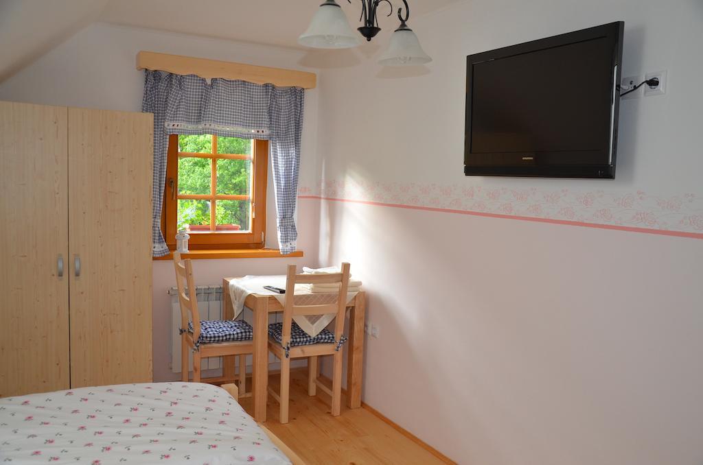 Farmhouse Stiftar Solčava Habitación foto